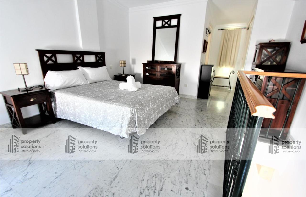 Playa 1º Linea Playa- Apartamento Duplex En Pleno Corazon De La Carihuela Torremolinos Kültér fotó